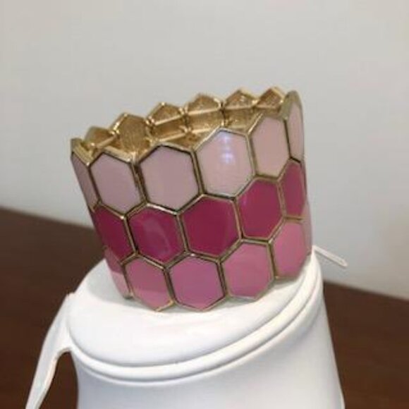 Charming Charlie Chunky Pink Gold Tone Geometric Design Bracelet NWT. - Picture 3 of 12